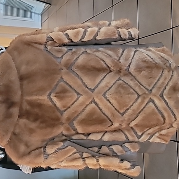 Vintage Mink Coat - Picture 2 of 9